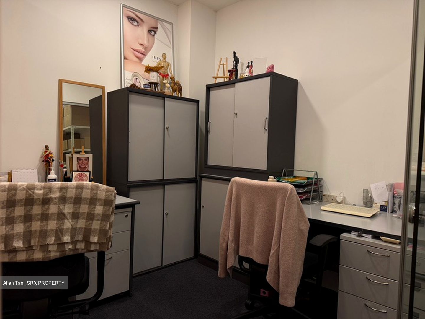 Manhattan House (D3), Office #621648521